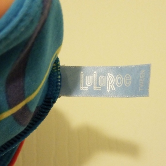 LulaRoe Tween Christmas Leggings - Picture 3 of 5